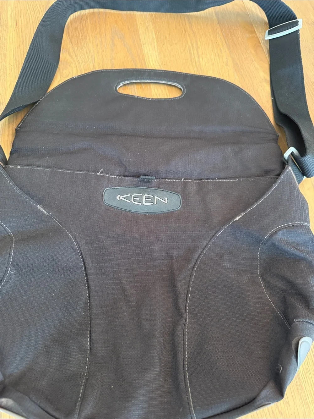Keen Black Nylon Crossbody Messenger Bag with Adjustable Strap